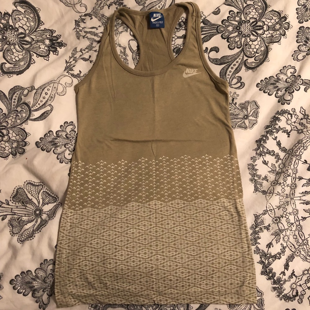 Nike tank